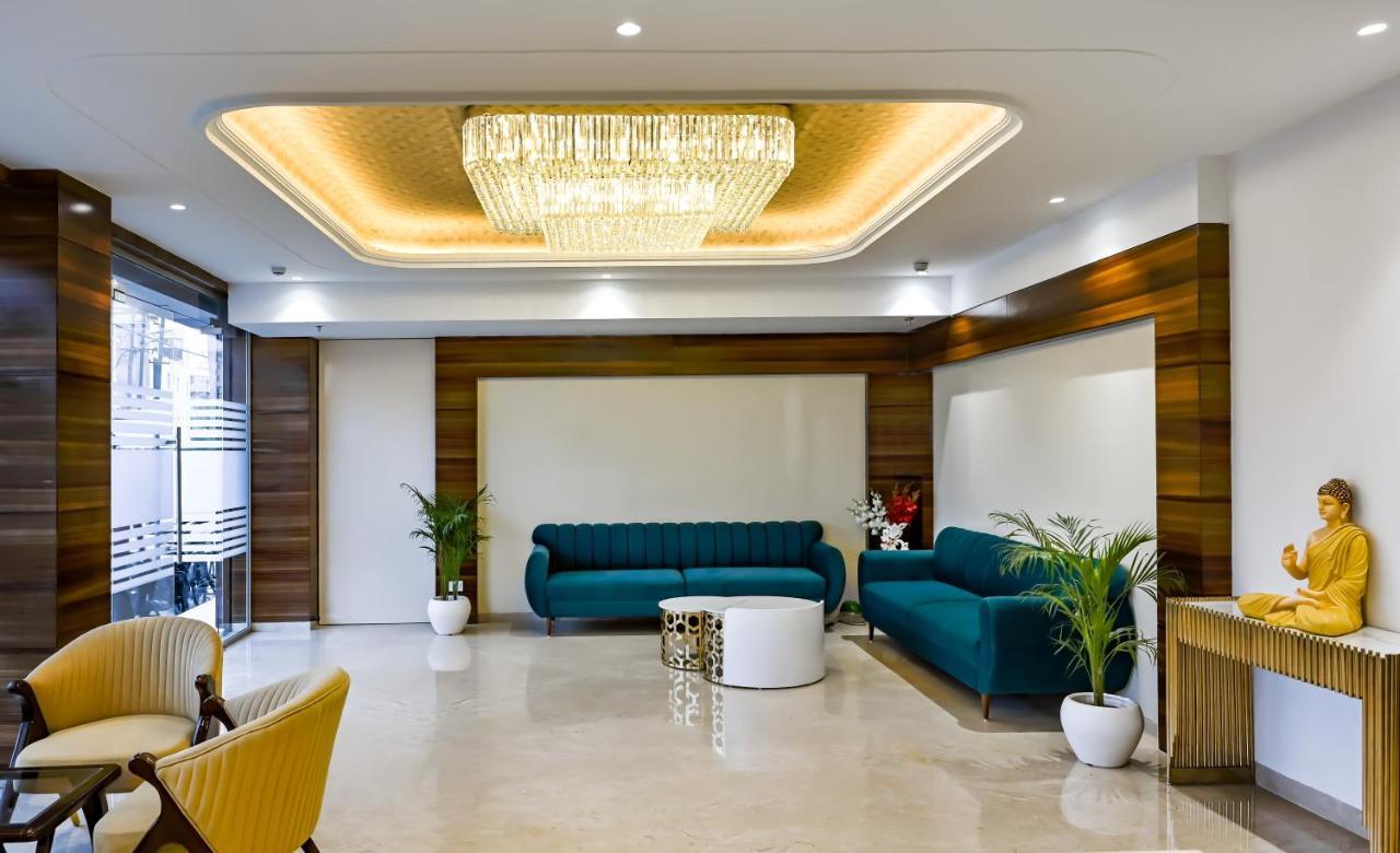 Hotel Classio Royale Amritsar Exterior photo
