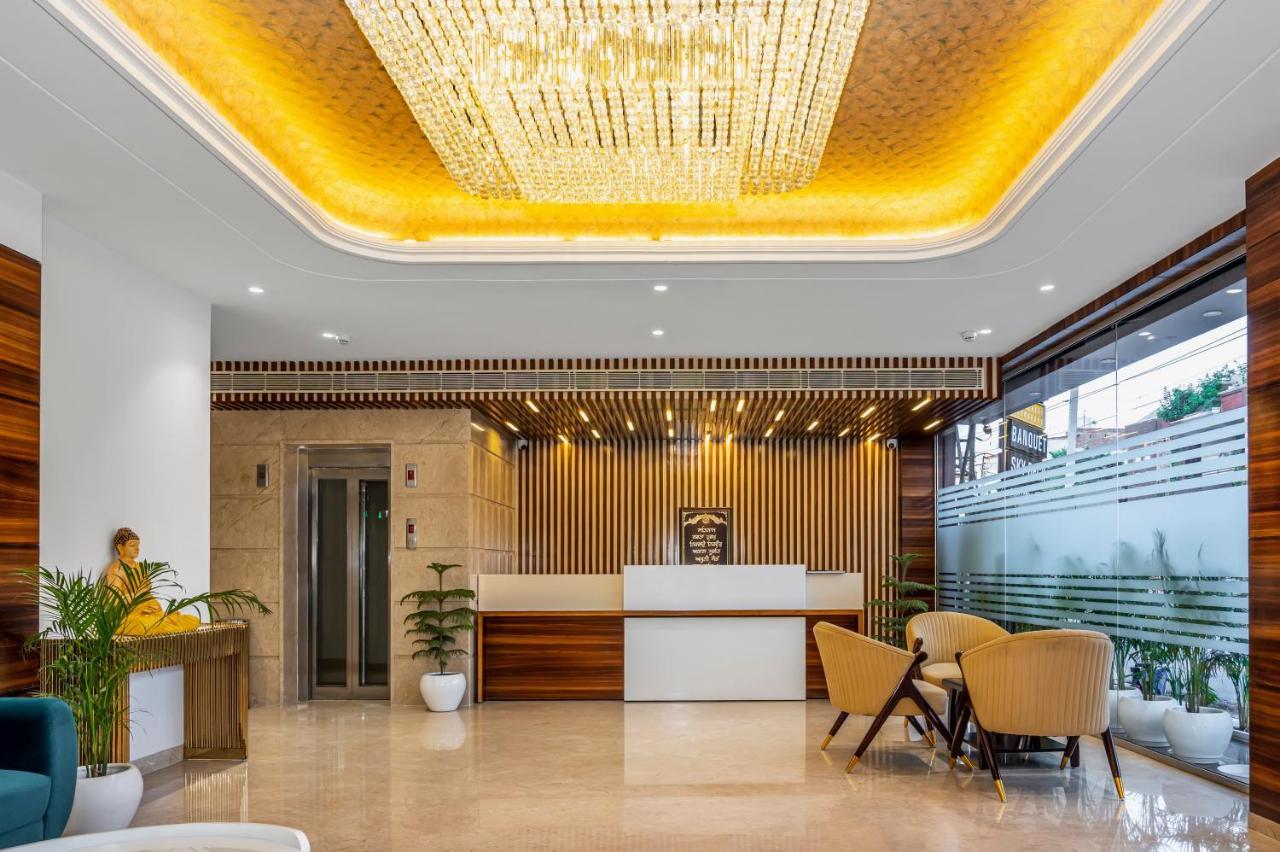 Hotel Classio Royale Amritsar Exterior photo